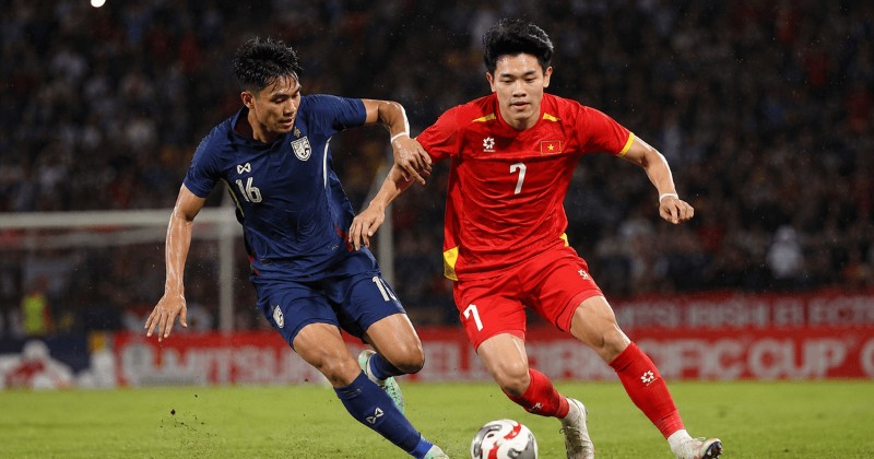 Vietnam quyết chiến với Thailand